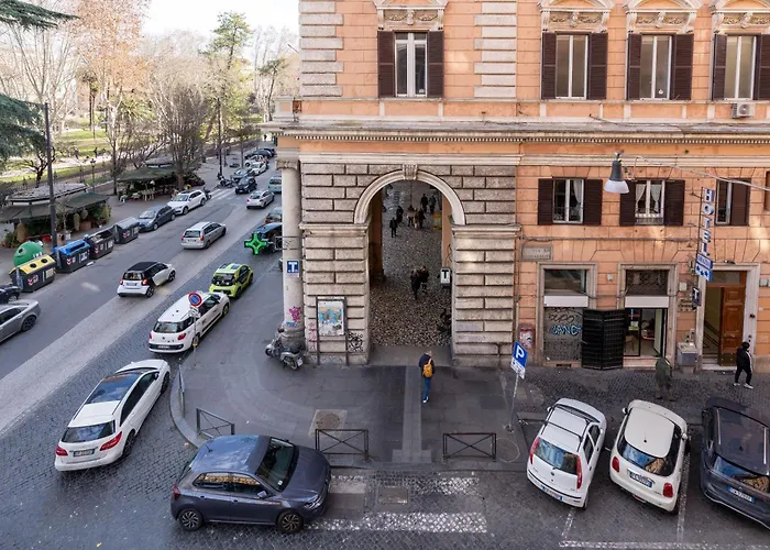 Oda ve Kahvaltı Drago D'oro Roma